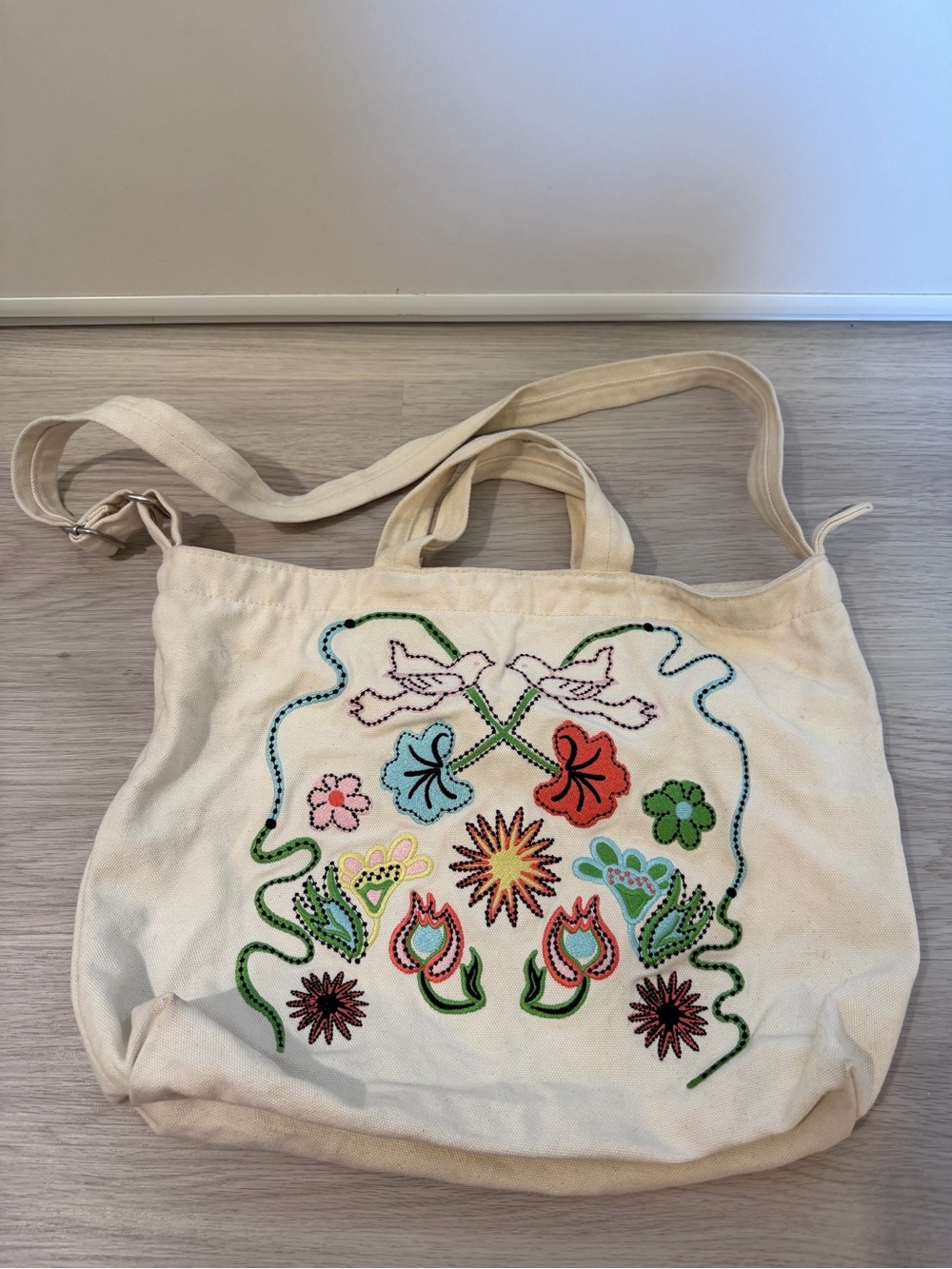 BAGGU Embroidery Dove Floral Shoulder Bag